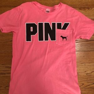 A short sleeve pink shirt with pocket!